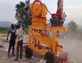 the mobile diesel jaw crusher start to test working in Uganda